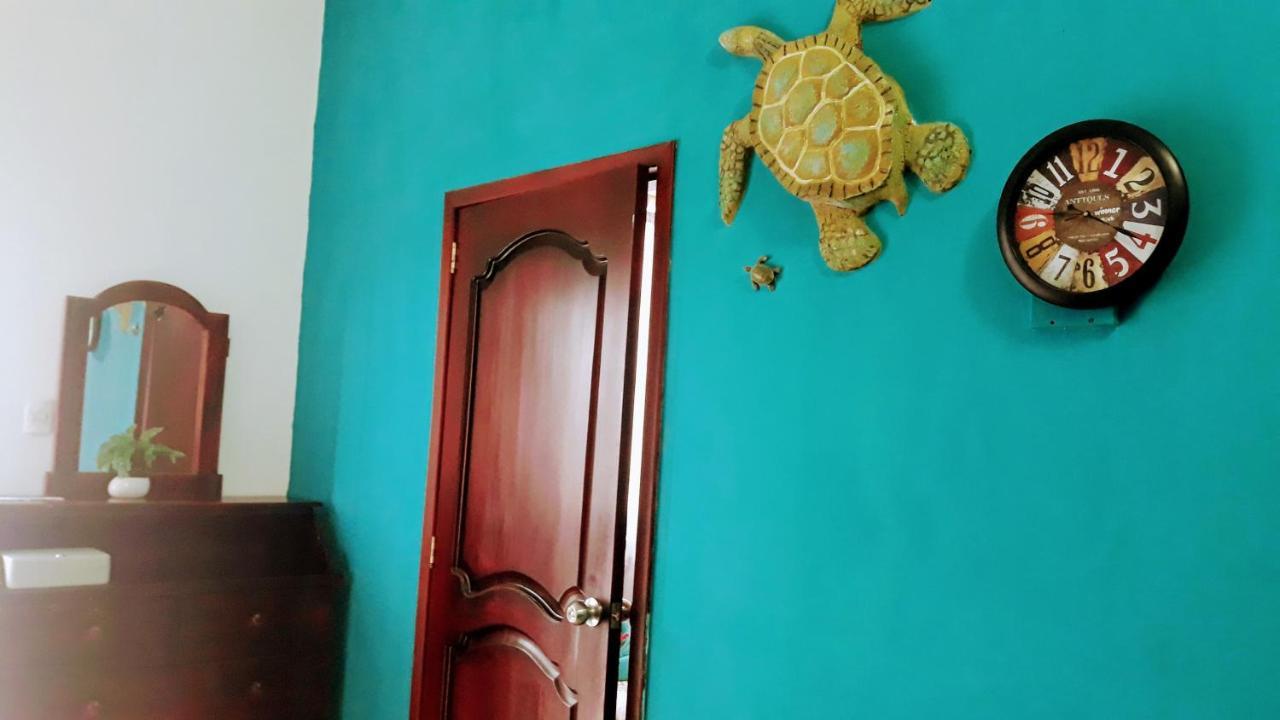 Suite Galarous Island Puerto Ayora  Dış mekan fotoğraf
