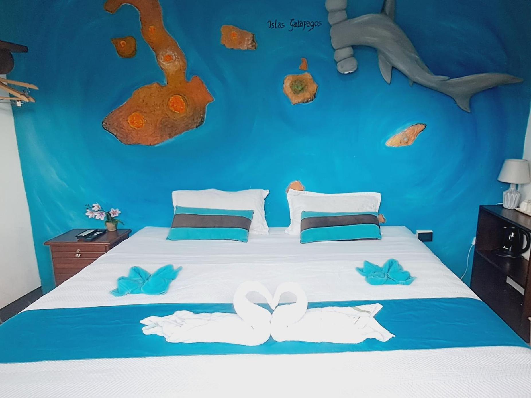 Suite Galarous Island Puerto Ayora  Dış mekan fotoğraf