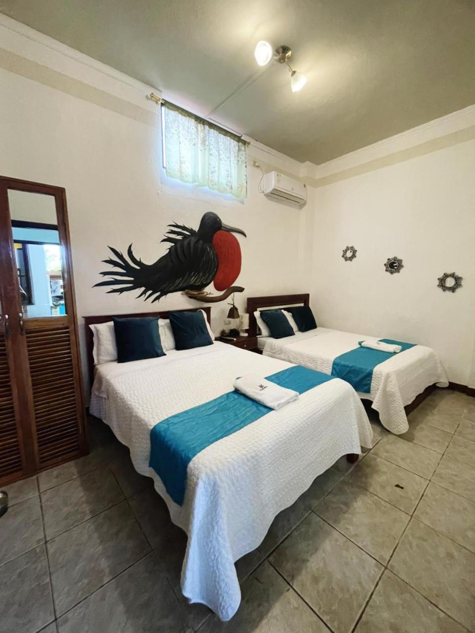 Suite Galarous Island Puerto Ayora  Dış mekan fotoğraf